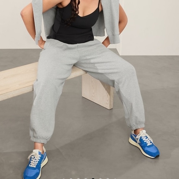 NWT ATHLETA • Women's Forever Fleece Jogger Pants Sweats • Grey Heather • Small - Picture 12 of 16